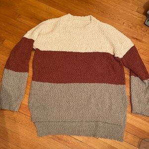 Multicolor textured, ribbed sweater in size XXL.